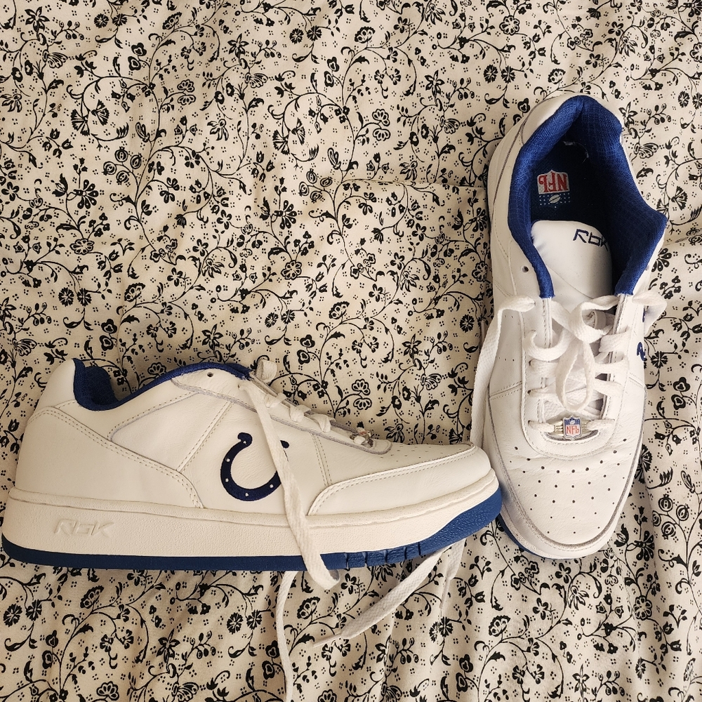Never worn REEBOK colts NFL shoes size 11.5